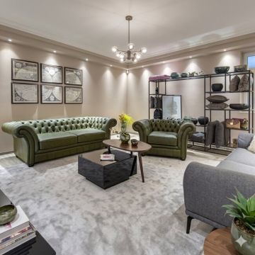 Canapea extensibilă Chesterfield, 3 locuri, structură din lemn masiv, 228x106 cm, culoare la alegere